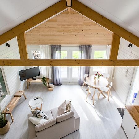 Chalet Met Loft - Vakantiepark De Schreiershoek Dokkum Kültér fotó